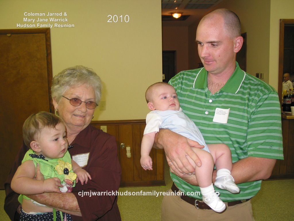 2010 – Babies Born Since 2009 Reunion:
Caitlin Elizabeth Davis Crowe, held by her great grandmother, Portia Hatcher Raynor.
Larry Everette Spell, held by his father, Leslie (Les) Everette Spell III.
